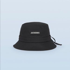 JACQUEMUS le bob bucket hat